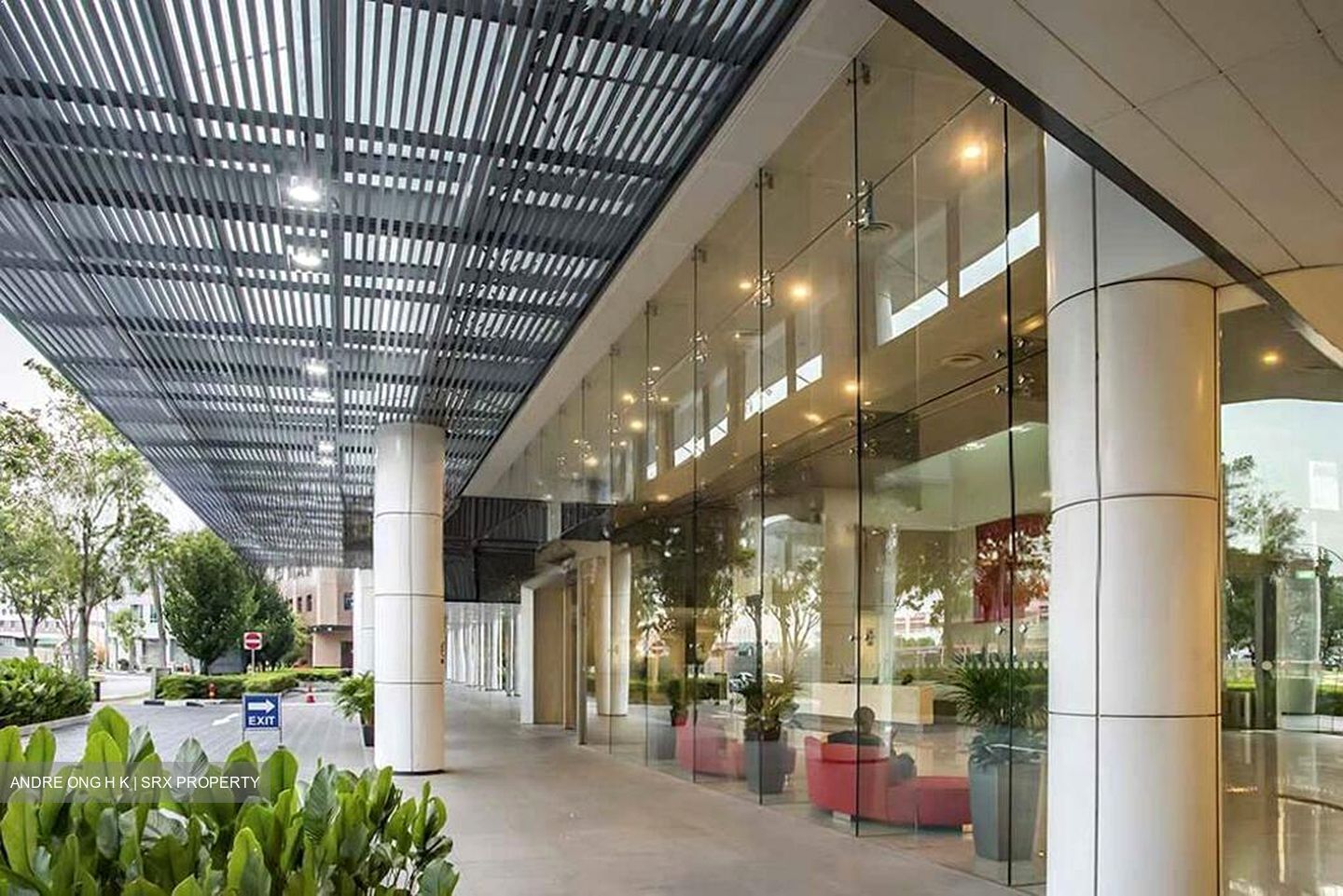 Tampines Grande (D18), Office #523627371